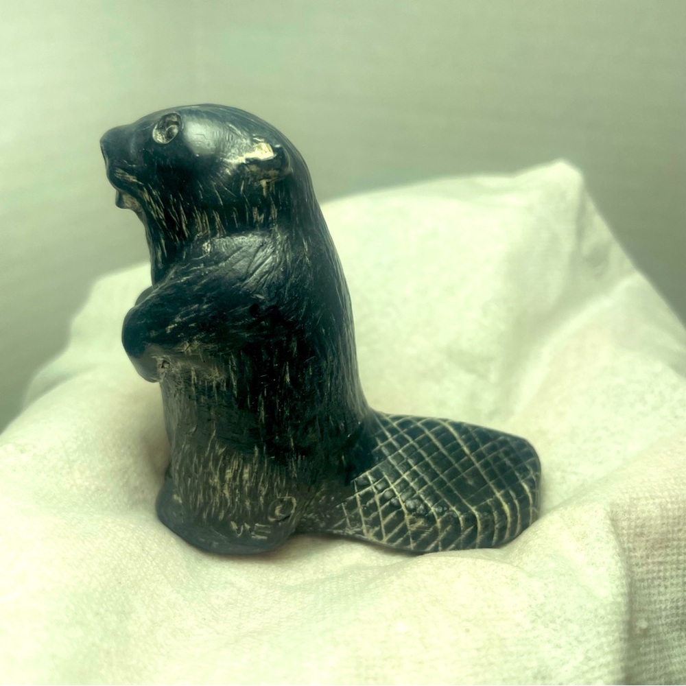 NWOT Vintage The Wolf Sculptures Canada Soapstone Beaver - Picture 14 of 16